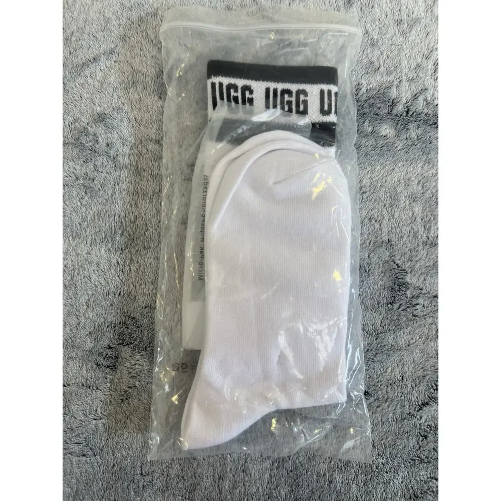 NEW UGG Graphic Crew Socks 1 Pair WOMENS ONE SIZE (5-10) Logo Athleisure
